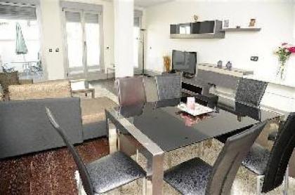 Gran Via Suites - image 4