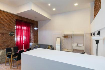 HOMEABOUT IMPERIAL APARTMENT - image 10