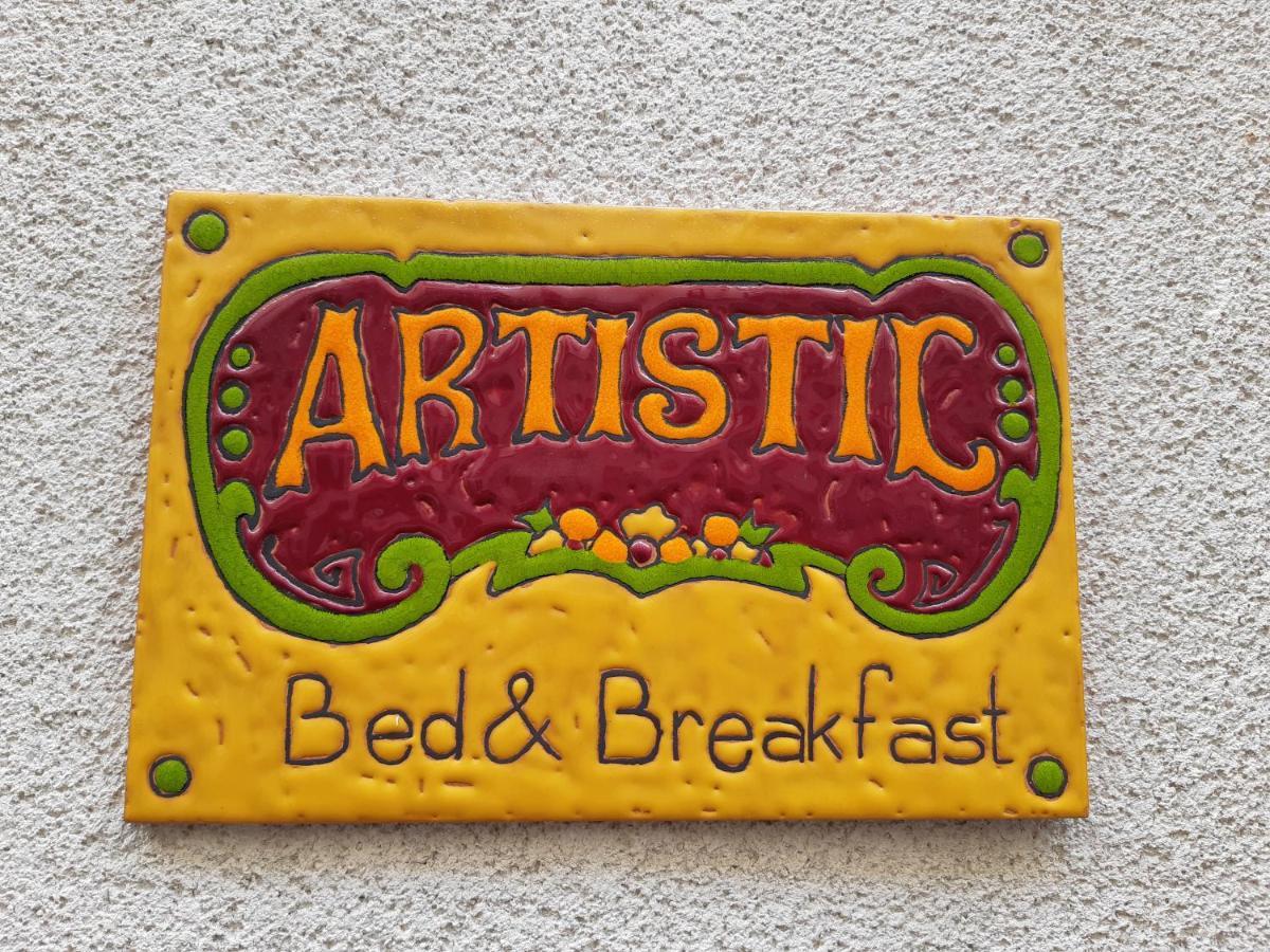 Hostal Artistic B&B - main image