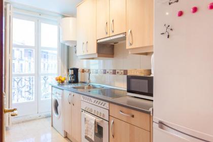 Boutique Apartments in the Heart of Madrid - image 19