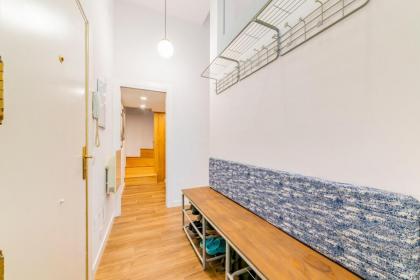 BONITO APARTAMENTO EN CHUECA - image 10