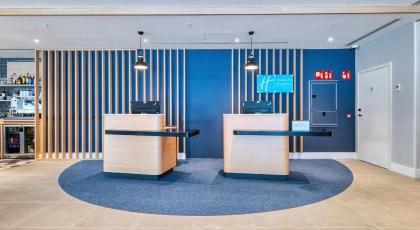 Holiday Inn Express Madrid Airport - image 19