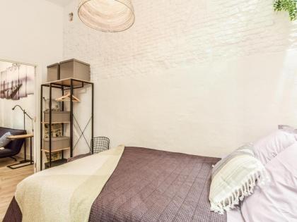 apartamento plaza de lavapies - image 9