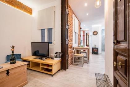 For You Rentals COZY APARTMENT IN BARRIO SALAMANCA JOG48 - image 1