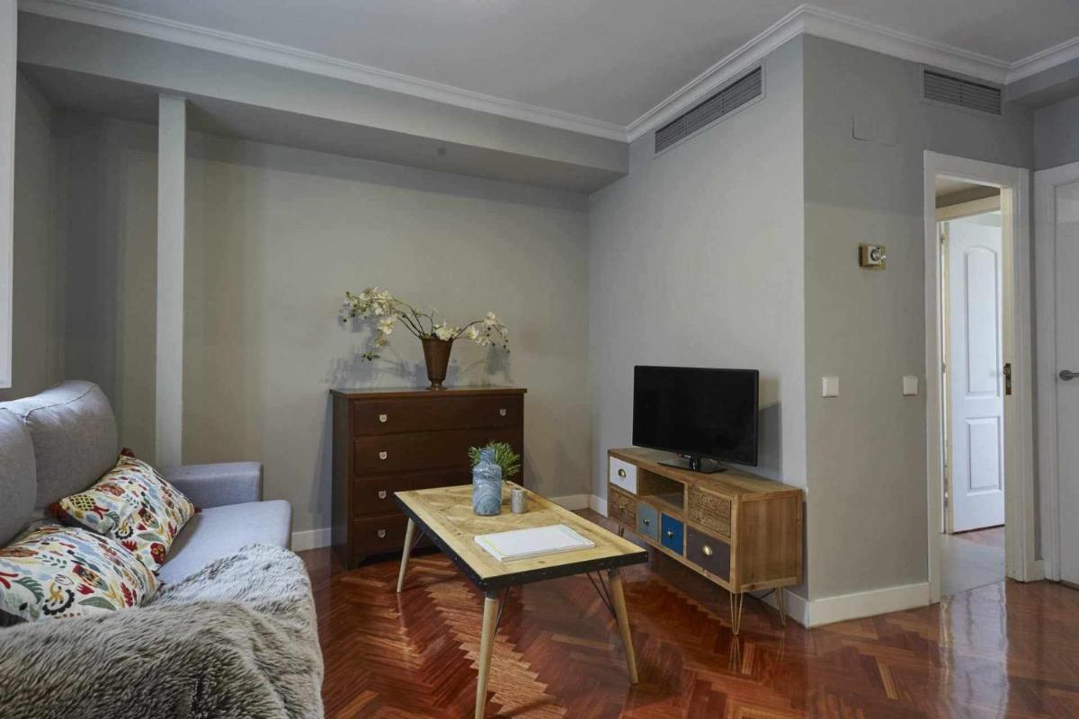 Apartamento V AlcaláRetiro Ideal parejas - image 5