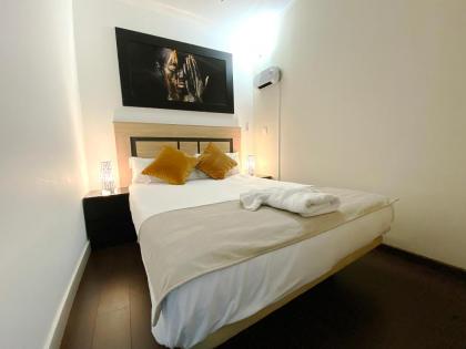 Madrid Norte II by Oshun Apartments - image 12