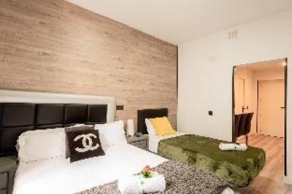 Studio Apartment | Complimentary Breakfast | A028 - image 4