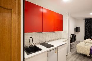 Studio Apartment | Complimentary Breakfast | A030 - image 4