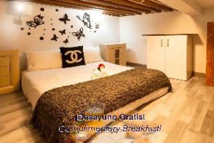 Studio Apartment | Complimentary Breakfast | A063 - image 20