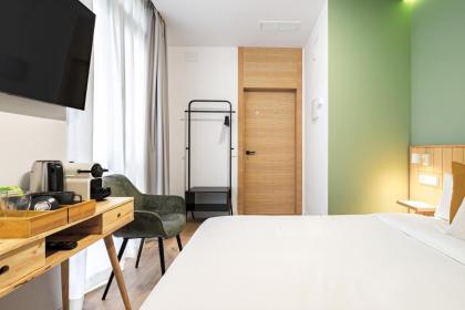 Vallecas Mini Hotel by Olala Homes - image 10