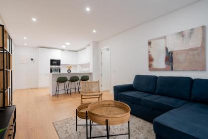 apartamento de lujo en la plaza pedro zerolo al lado de gran via - image 1