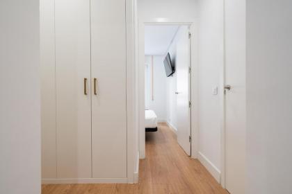 apartamento de lujo en la plaza pedro zerolo al lado de gran via - image 18