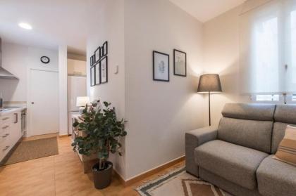 Fee4Me. Elegant flat a few minutes from Atocha. - image 16