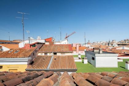 apartamento reformado en el centro con dos habitaciones - image 8