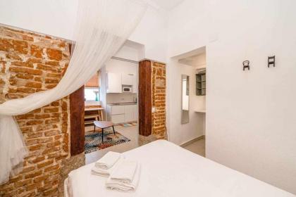 Lovely Apt in La Latina Plaza Mayor - image 11