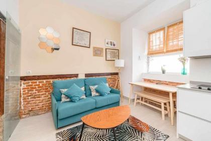 Lovely Apt in La Latina Plaza Mayor - image 2