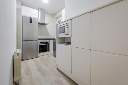 Nuevo y comodo apartamento en el centro de Madrid - image 11