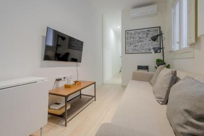 Nuevo Apt para 7 pax en Malasana - Gran Via - image 3