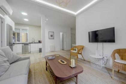 Elegante apartamento en el Centro de Madrid-Rastro - image 2