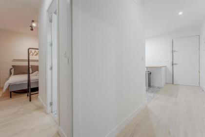 Modern Apt para 6pax en la Plaza de Tirso-Centro - image 13