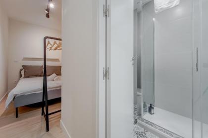 Modern Apt para 6pax en la Plaza de Tirso-Centro - image 15