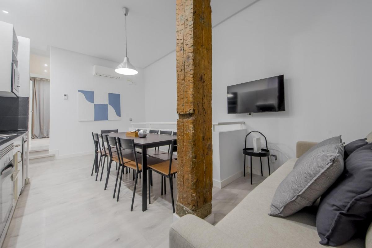 Cool&SoHo Style Apt 9pax Calle Luciente-La Latina - image 3