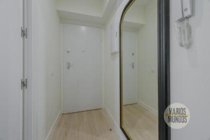 Cool Apt para 9pax en plena Plaza de Chueca - image 14