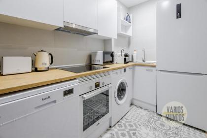 Cool Apt para 9pax en plena Plaza de Chueca - image 8