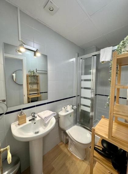 Calle Regueros Loft para 3pax en pleno Chueca - image 11