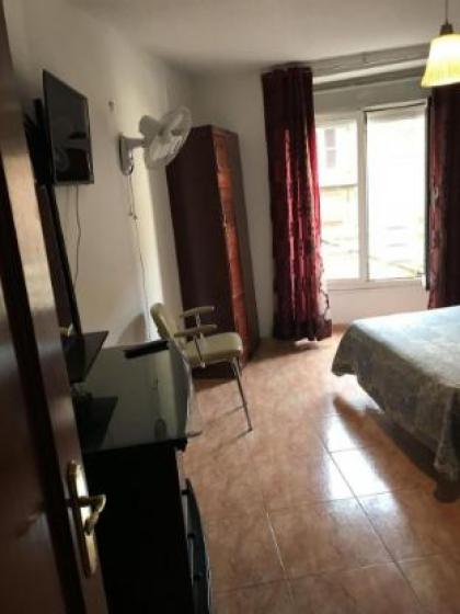 Hostal Becerrea - image 13