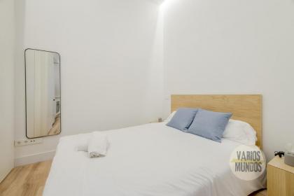 Cool And New Apt 3px entre Gran Via y Palacio Real - image 13