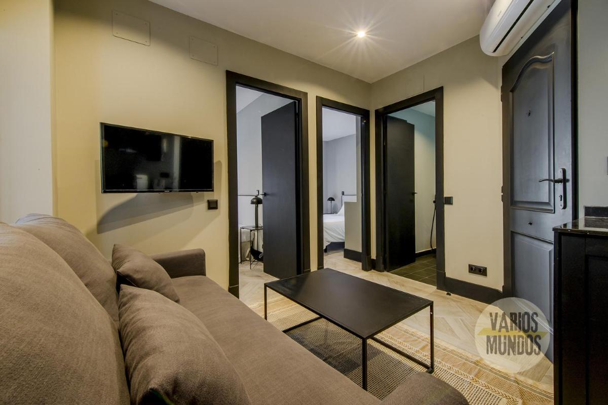 Fantastic Apt para 7p en Calle Santa Ana-La Latina - main image